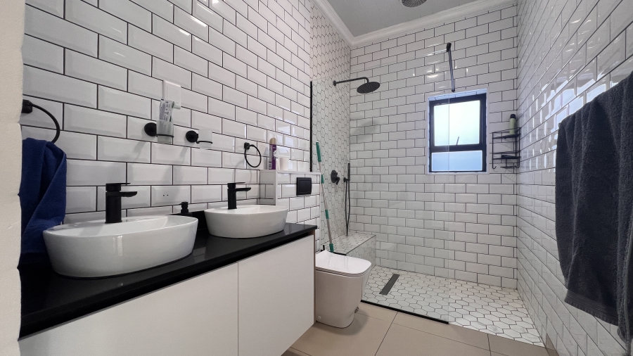 5 Bedroom Property for Sale in Malmesbury Rural Western Cape